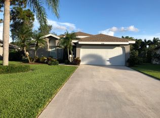 6758 Touchstone Cir, Palm Beach Gardens, FL 33418