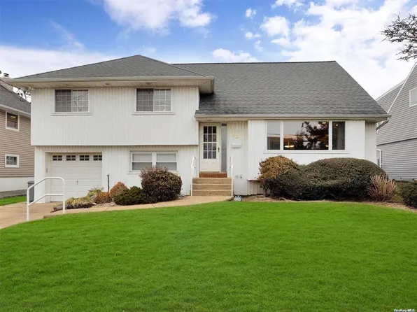 50 Murray Drive, Oceanside, NY 11572