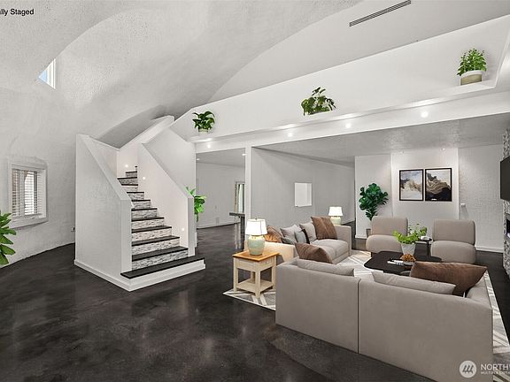 4th image of 15115 Labrador Lane SW