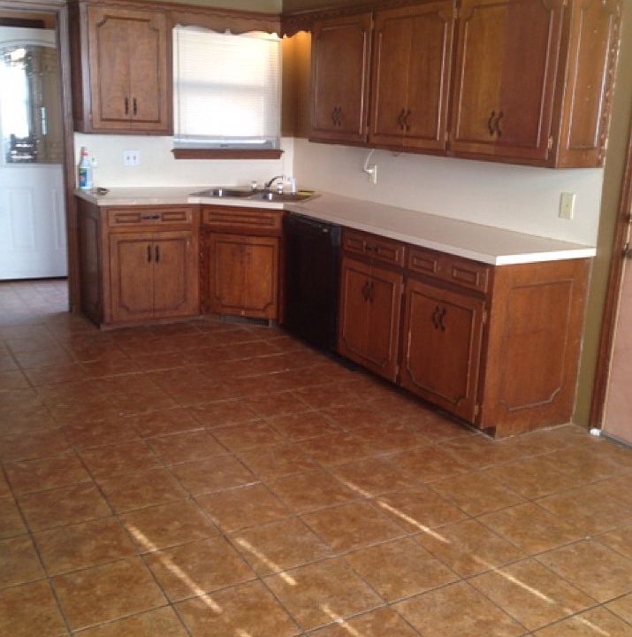 2nd image of 2501 SW 69th St