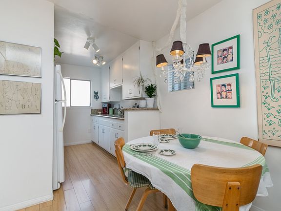 3rd image of 7129 Coldwater Canyon Ave APT 5