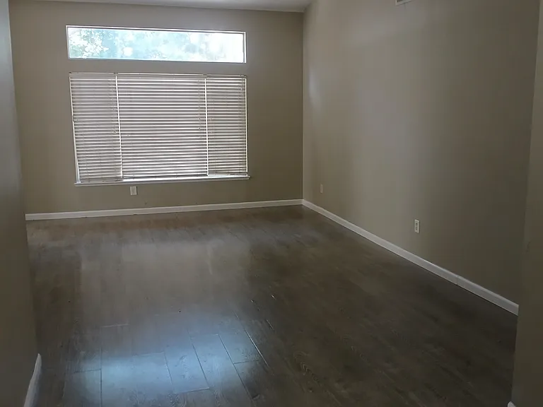 4741 Knollpark Cir — Photo 15
