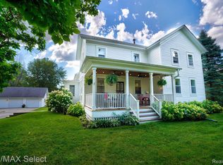 10166 Halsey Rd, Grand Blanc, MI 48439