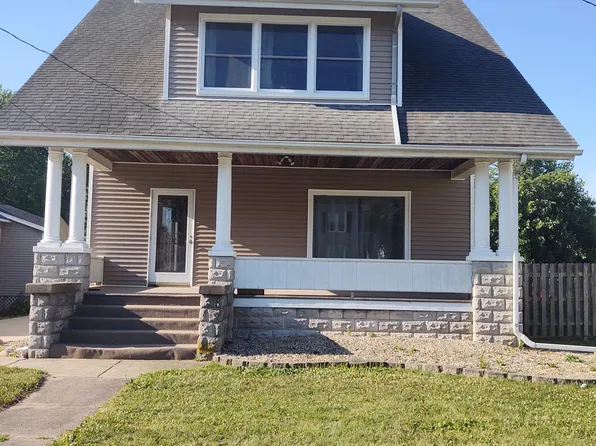 612 Peoria St, Washington, IL 61571