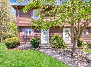 121 Candlewood Dr #121, Enfield, CT 06082