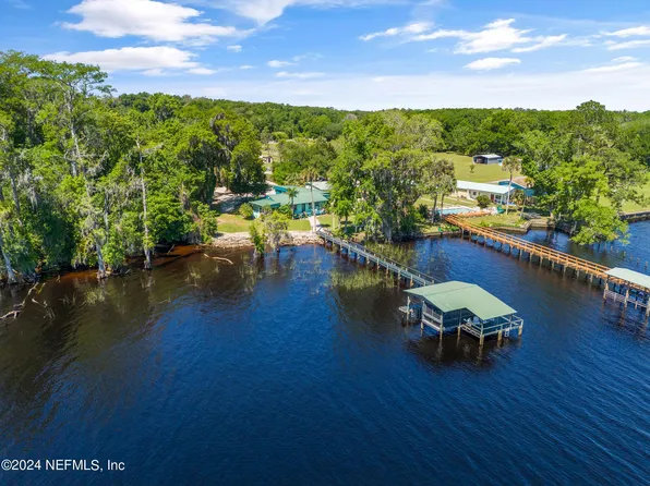 2392 HIGHWAY 17, Crescent City, FL 32112