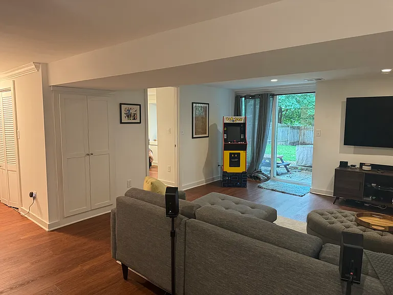 7409 York Ter — Photo 18