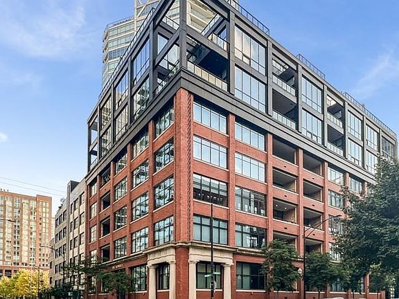 2nd image of 676 N Kingsbury St Penthouse 1
