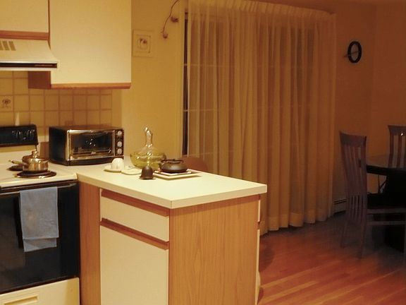 1st fl, kitchen..