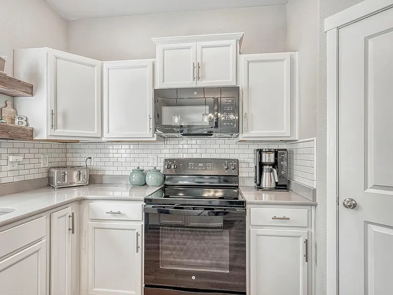 10447 Kalama Dr — Photo 13
