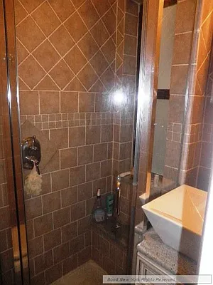 Rented by Bond New York | media 26