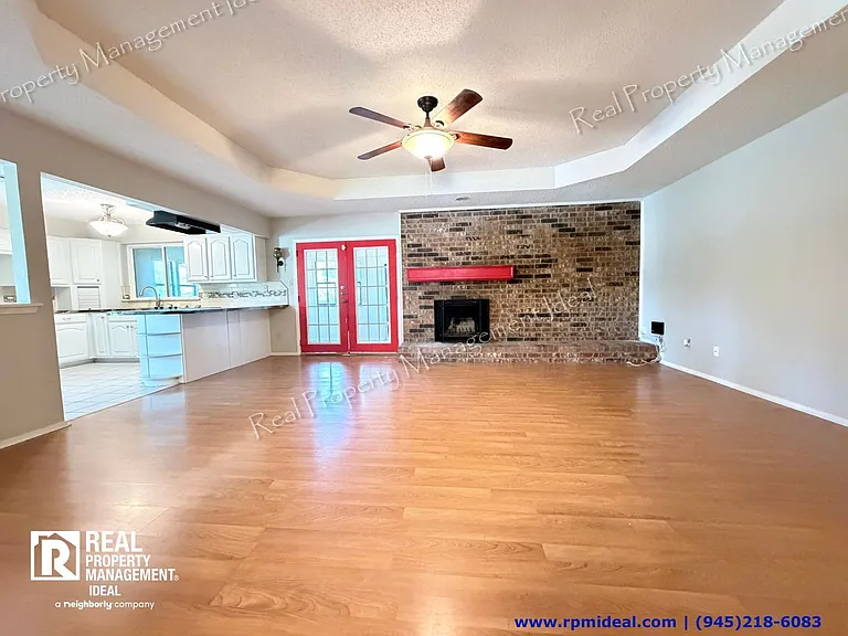 7832 Pebblebrook Dr — Photo 4