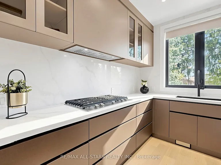 127 Banff Rd — Photo 18