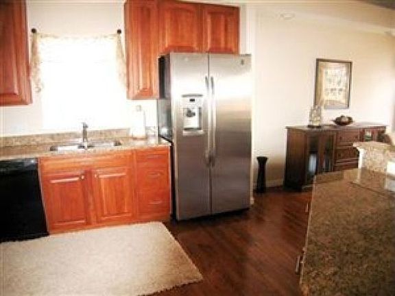 4th image of 486 Deep Creek Cir