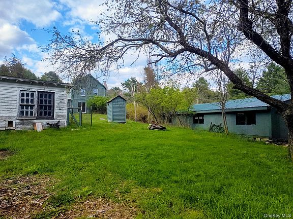 2nd image of 983 Plank Road