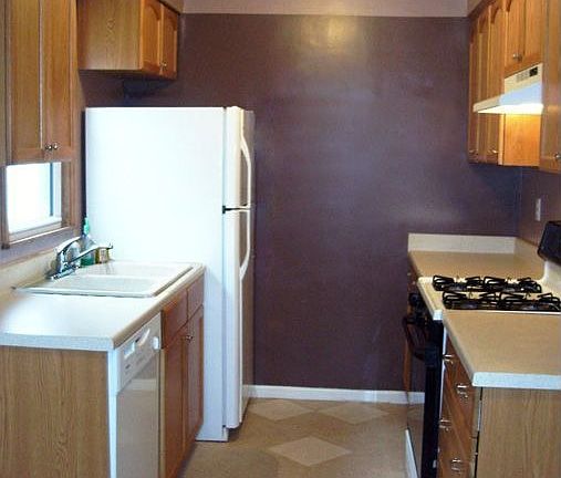 kitchen with newer appliances