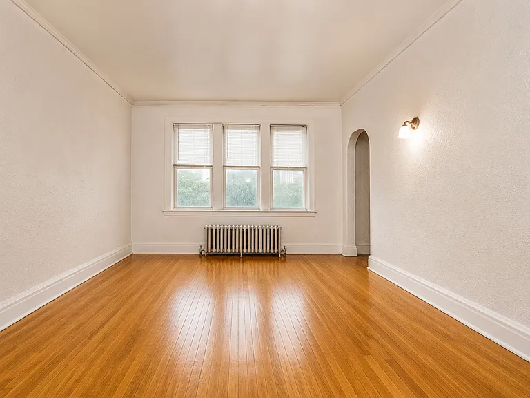 3041 W George St #3S — Photo 2