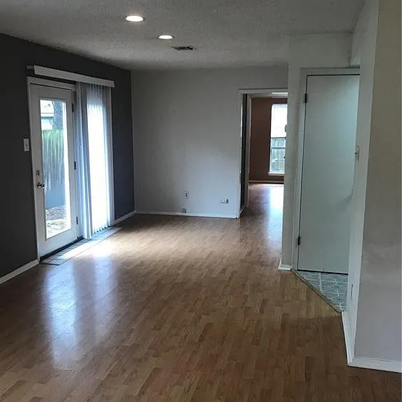 11901 Argonne Forest Trl — Photo 3