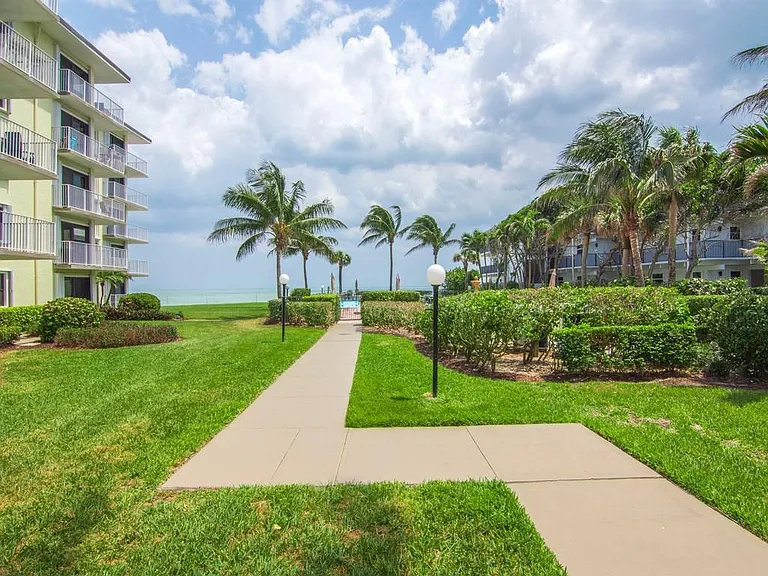 4450 A1A #102 — Photo 32