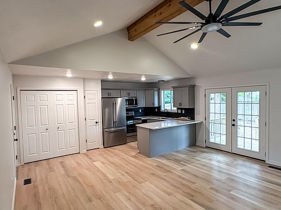 2nd image of 210 N Airwood Avenue