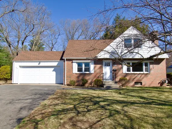 812 Maple Rd, Longmeadow, MA 01106