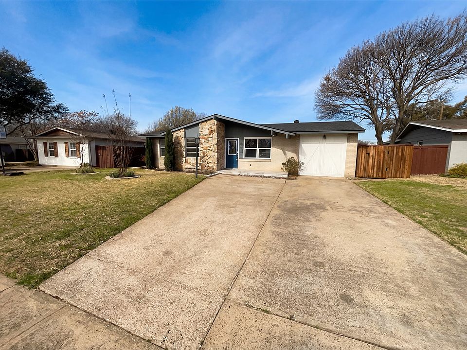 1st image of 8541 Strathmore Dr