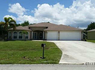 205 SW Tulip Blvd, Port Saint Lucie, FL 34953