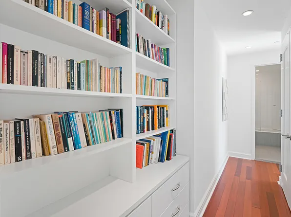 100 Riverside Boulevard image 11 of 21