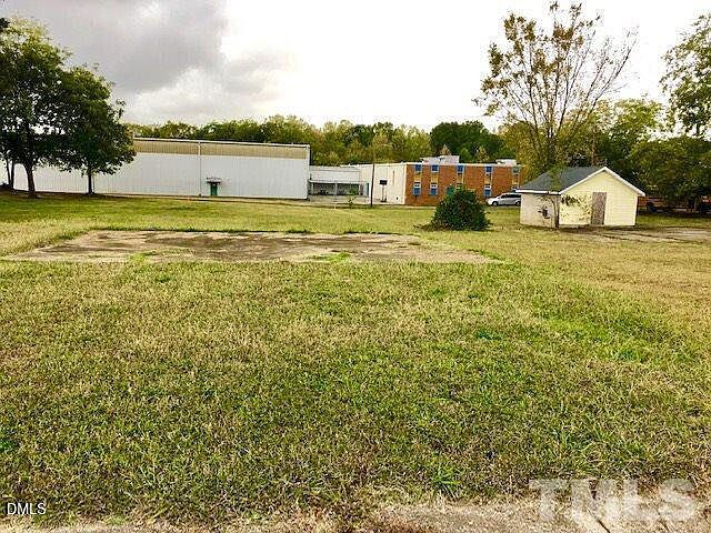 1st image of 209 Broad St #2