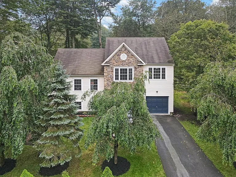 2704 Starlight Ter — Photo 9