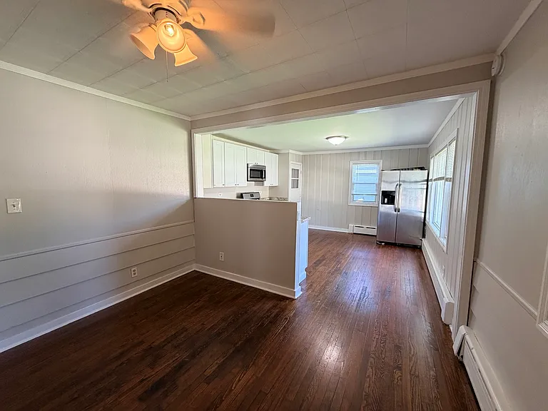 11105 Denny Ave — Photo 11