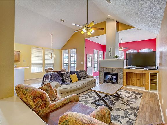 4th image of 9505 Heartstone Ln