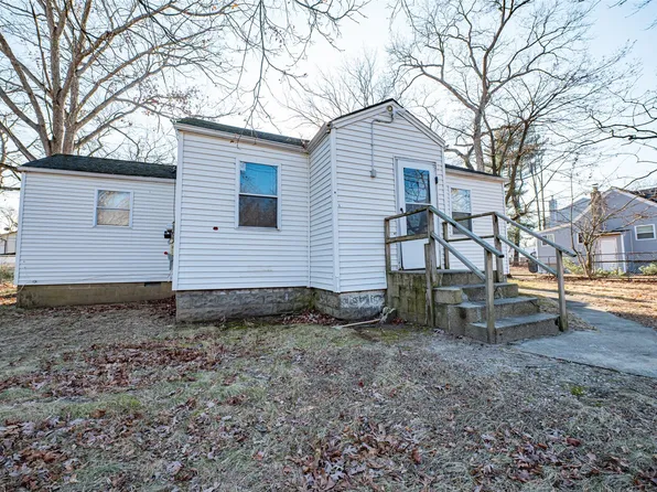 43 Lake Drive, Wyandanch, NY 11798