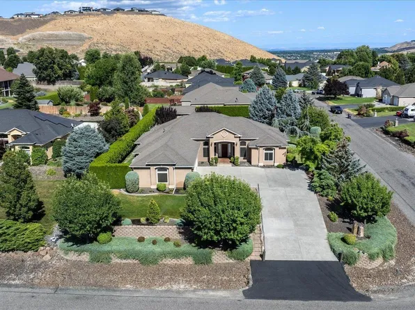326 Rachel Rd, Kennewick, WA 99338