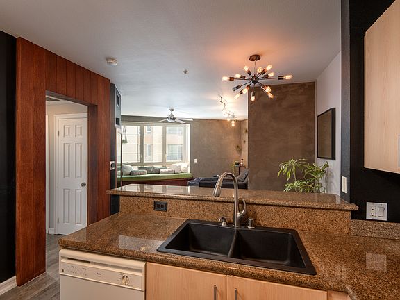 5th image of 1400 Broadway #1402
