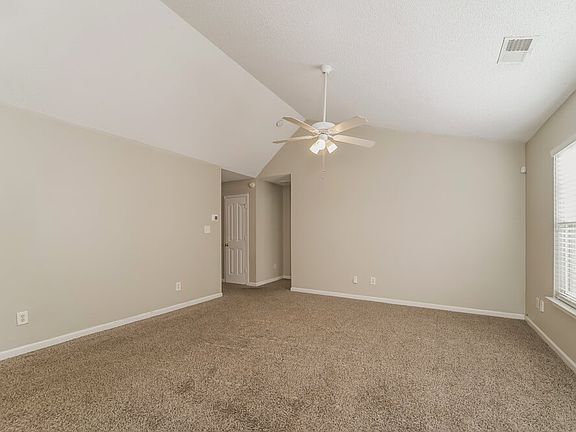 4th image of 4017 Far West Dr
