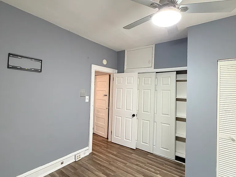 5021 Race St — Photo 2