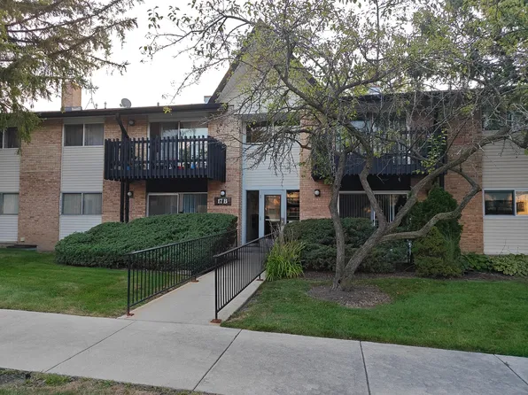 17B Kingery Quarter St #206, Willowbrook, IL 60527