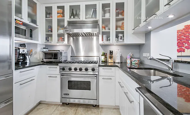 Rented by Engel & Völkers New York City | media 13