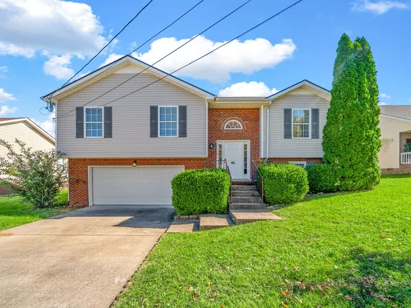 3397 Bradfield Dr, Clarksville, TN 37042