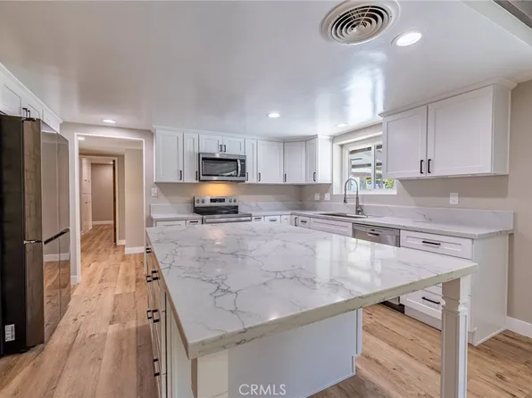 3860 Valley Lights Dr, Pasadena, CA 91107