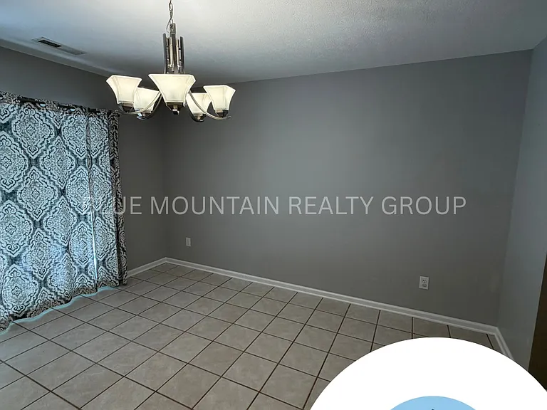 158 Hayfield Dr — Photo 9