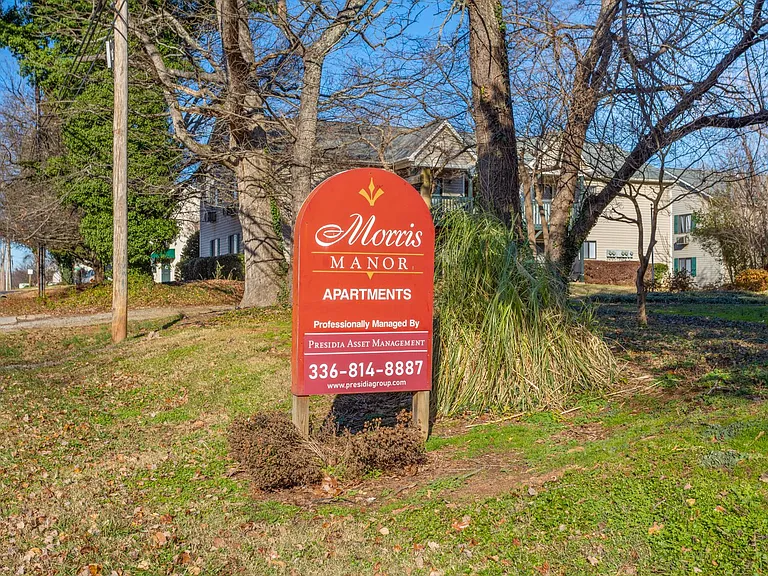 Morris Manor — Photo 43