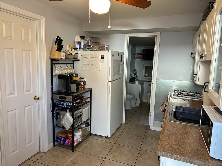 22 Indiana Ave — Photo 8