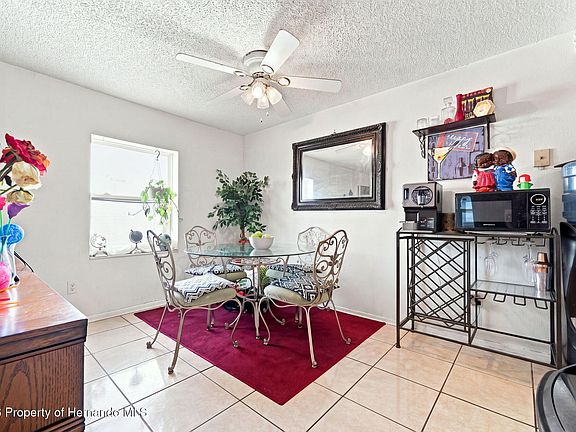 4th image of 5709 Townhouse Dr
