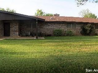 508 Leona, Cotulla, TX 78014