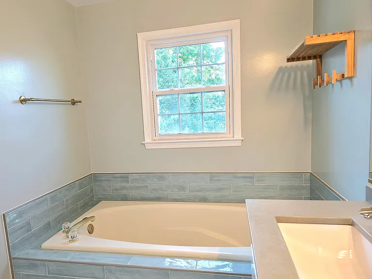 Master Bathroom Tub