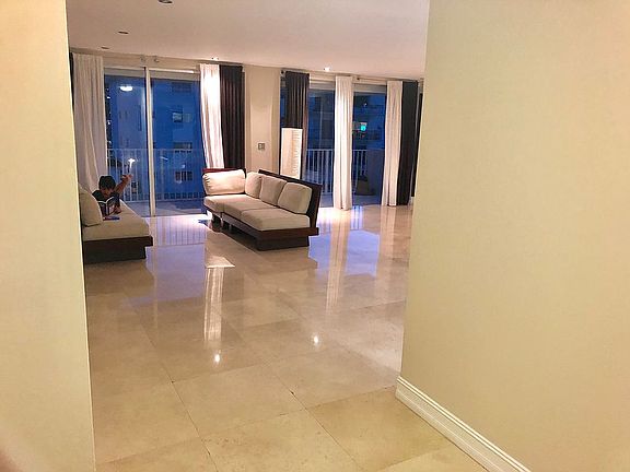 3rd image of 3716 NE 168th St APT 407