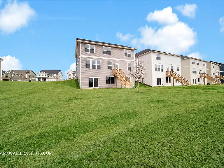 1398 Kessler Dr — Photo 34