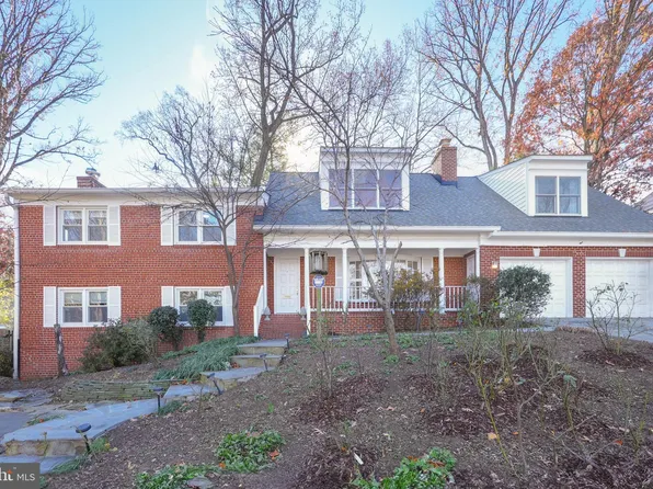 3701 Cameron Mills Rd, Alexandria, VA 22305